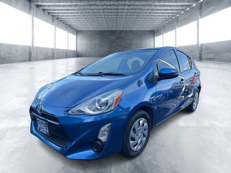 Used 2015 Toyota Prius C Three image 1