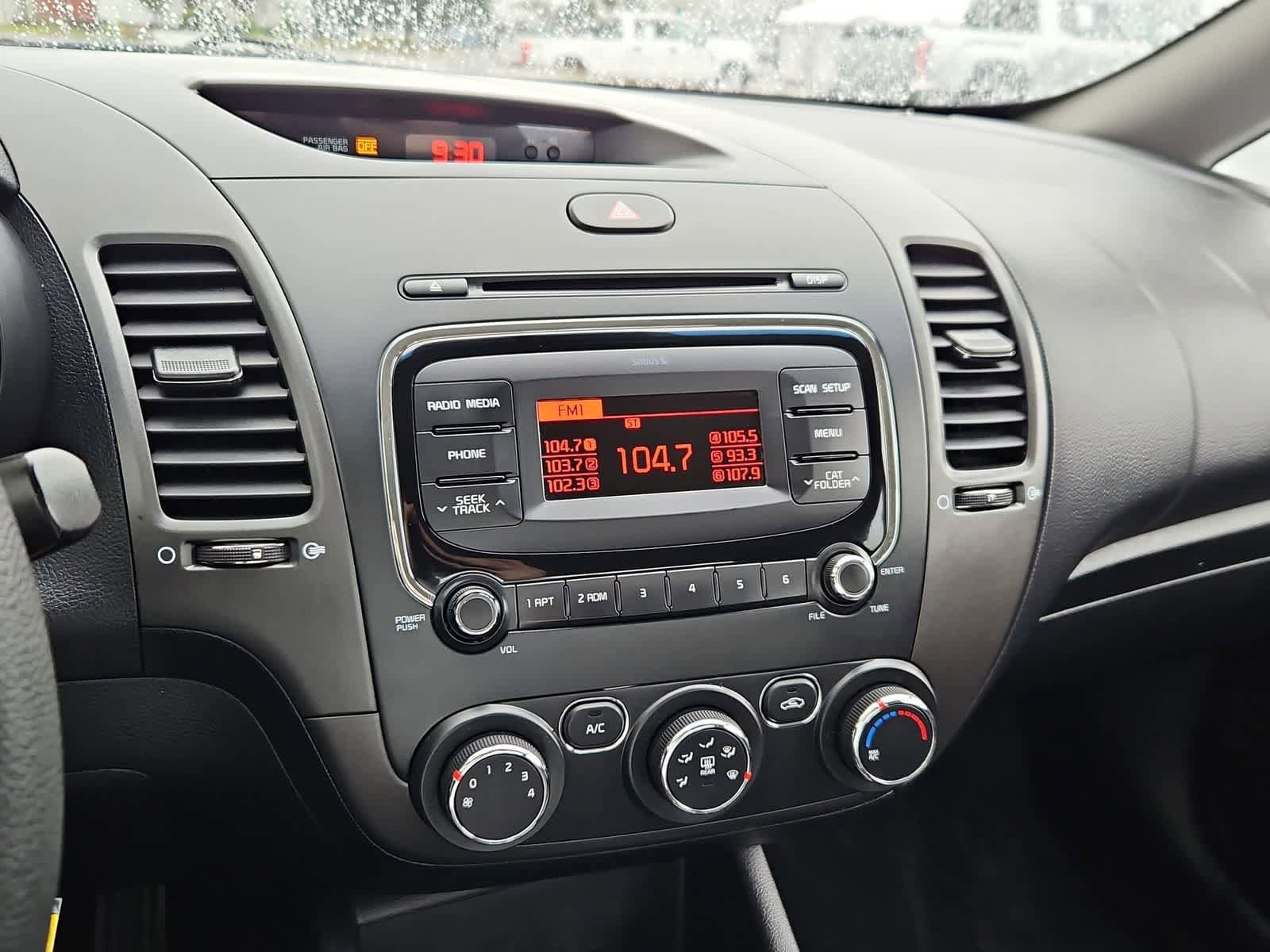 Used 2017 Kia Forte LX FWD image 27