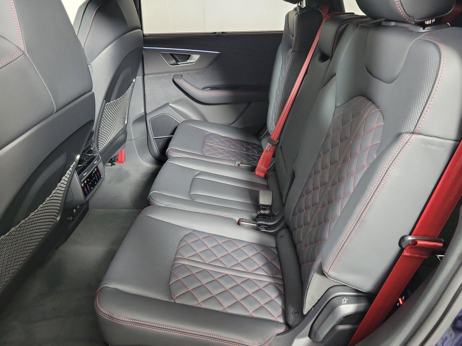 New 2026 Audi Q7 3.0T Prestige AWD/4WD image 12