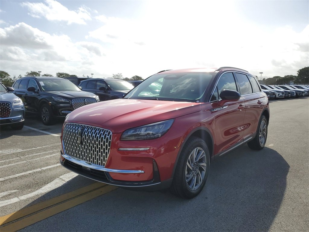 New 2026 Lincoln Corsair Premiere image 2