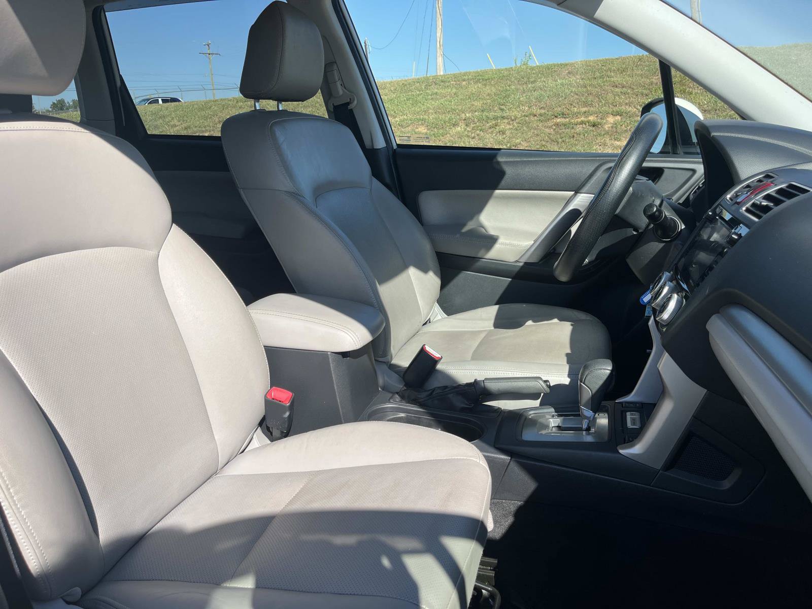 Used 2016 Subaru Forester 2.5i Limited AWD/4WD image 20