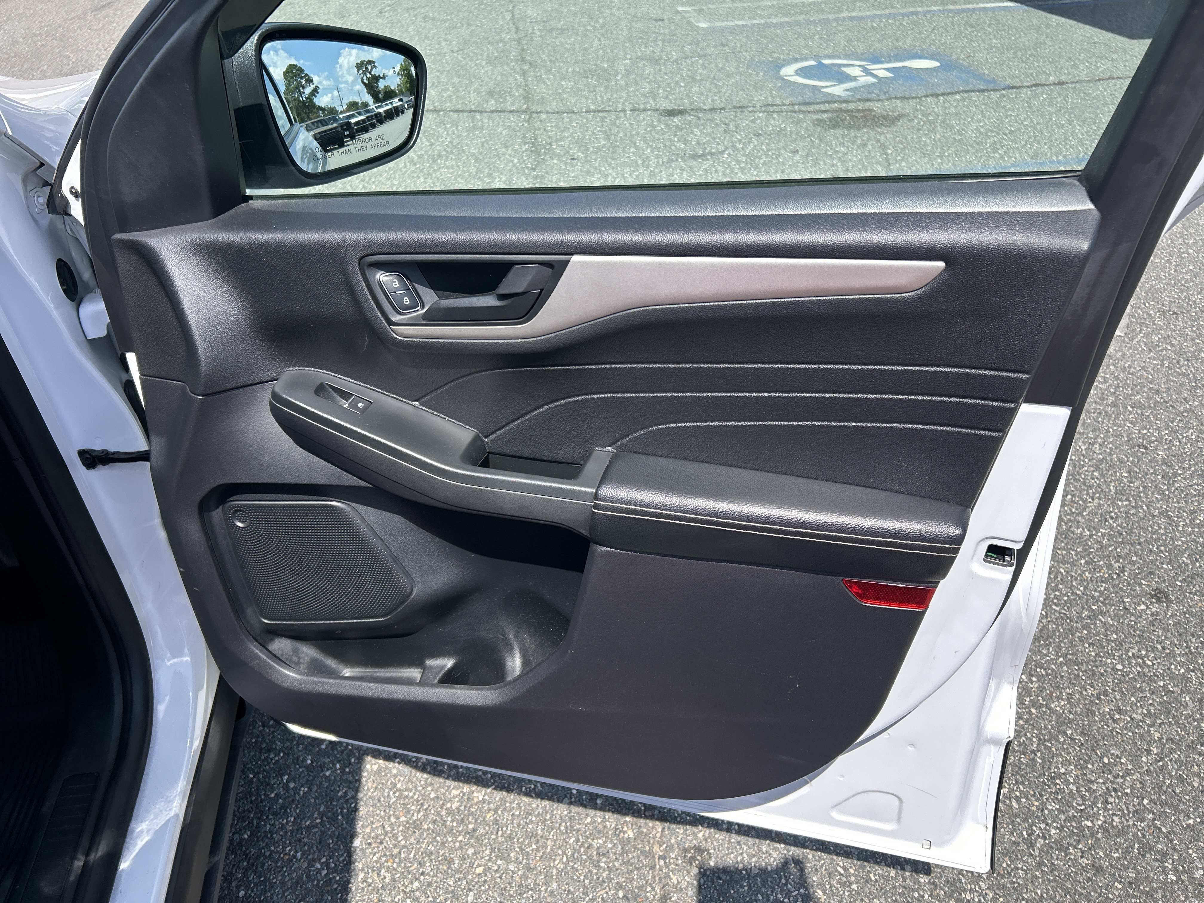 Used 2022 Ford Escape SE w/ Convenience Package FWD image 20