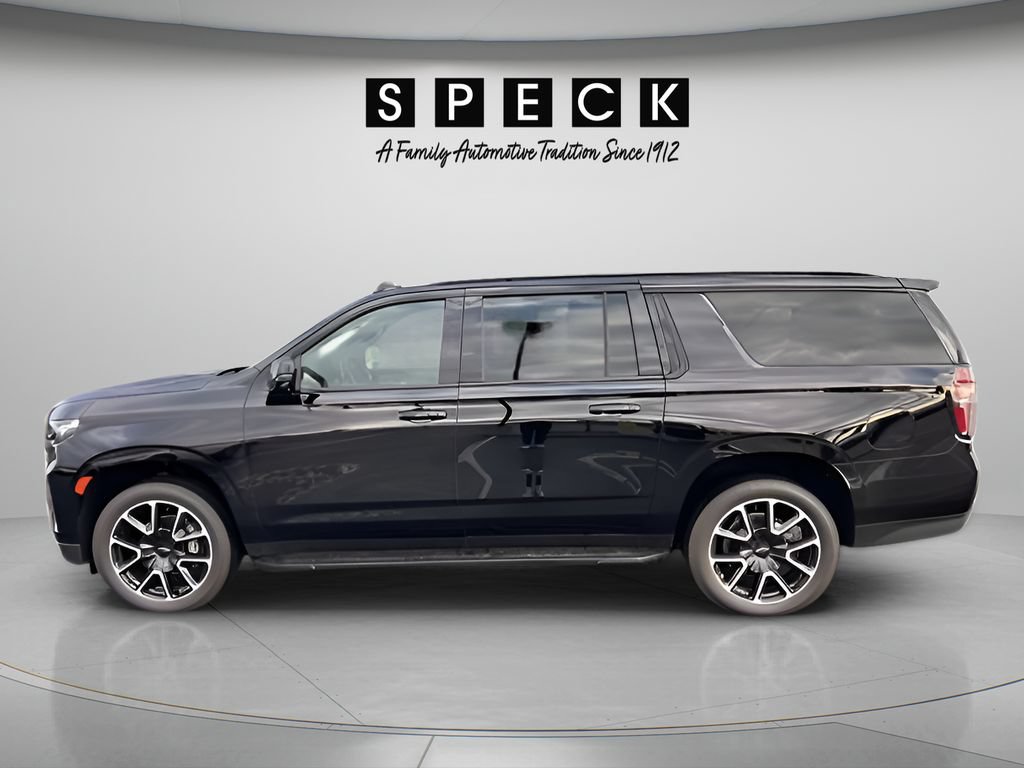 Used 2024 Chevrolet Suburban RST w/ Luxury Package AWD/4WD image 2