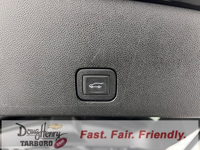 Used 2025 Cadillac XT6 Premium Luxury image 39