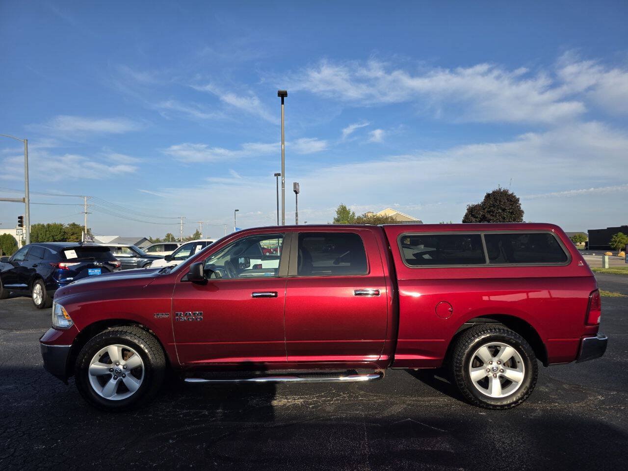Used 2018 RAM 1500 Classic SLT AWD/4WD image 9