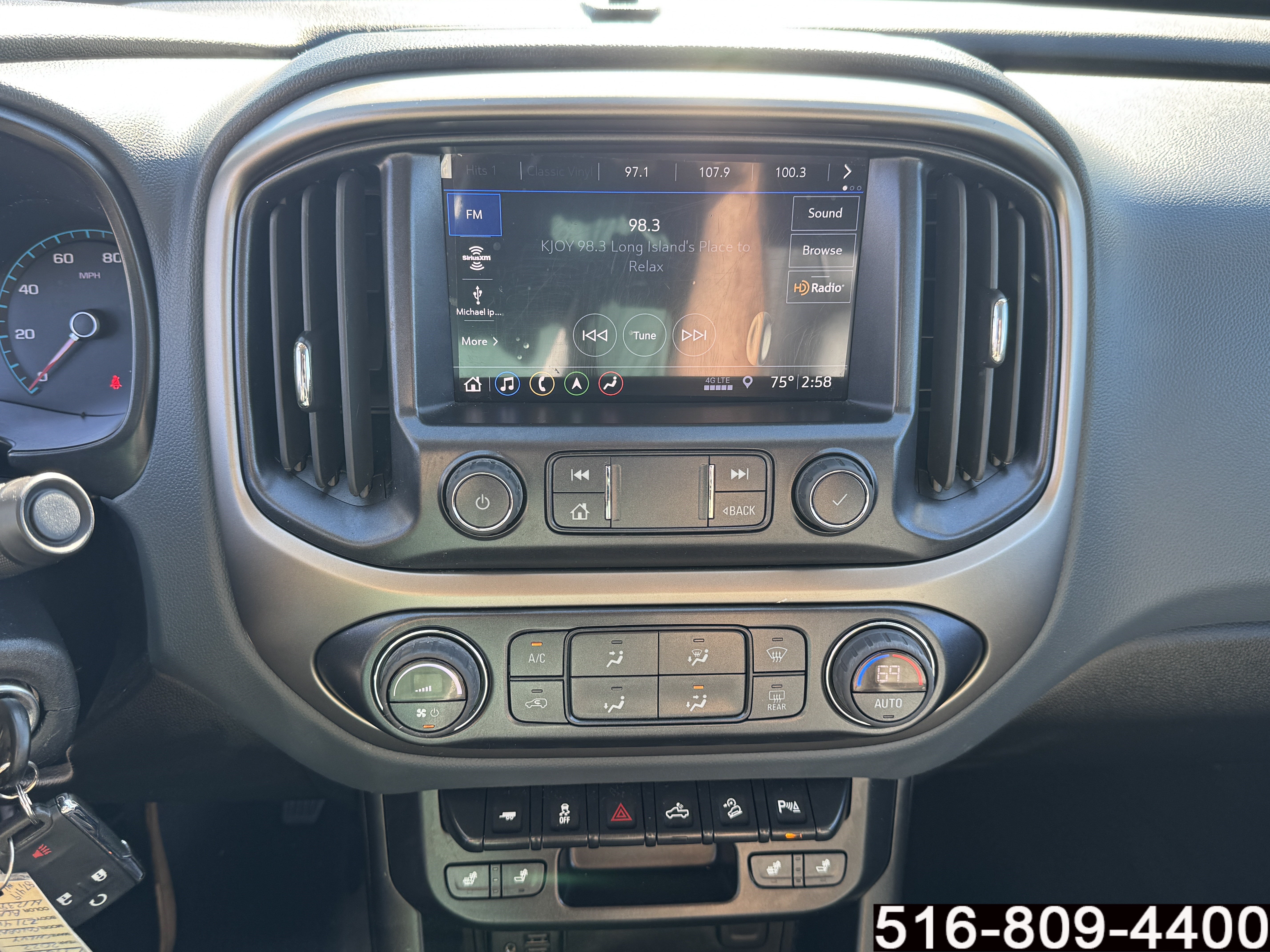 Used 2022 Chevrolet Colorado Z71 AWD/4WD image 16