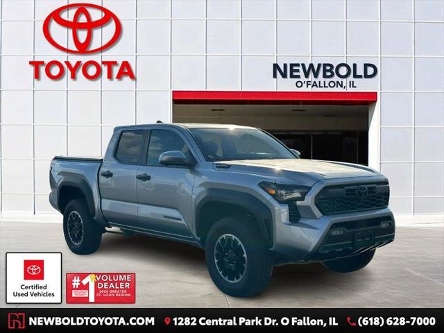 Certified 2025 Toyota Tacoma TRD Off-Road image 1