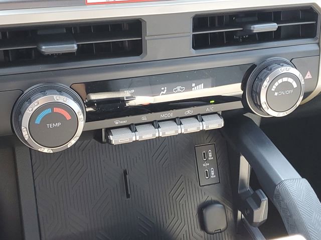 Used 2025 Toyota Tacoma SR5 image 23