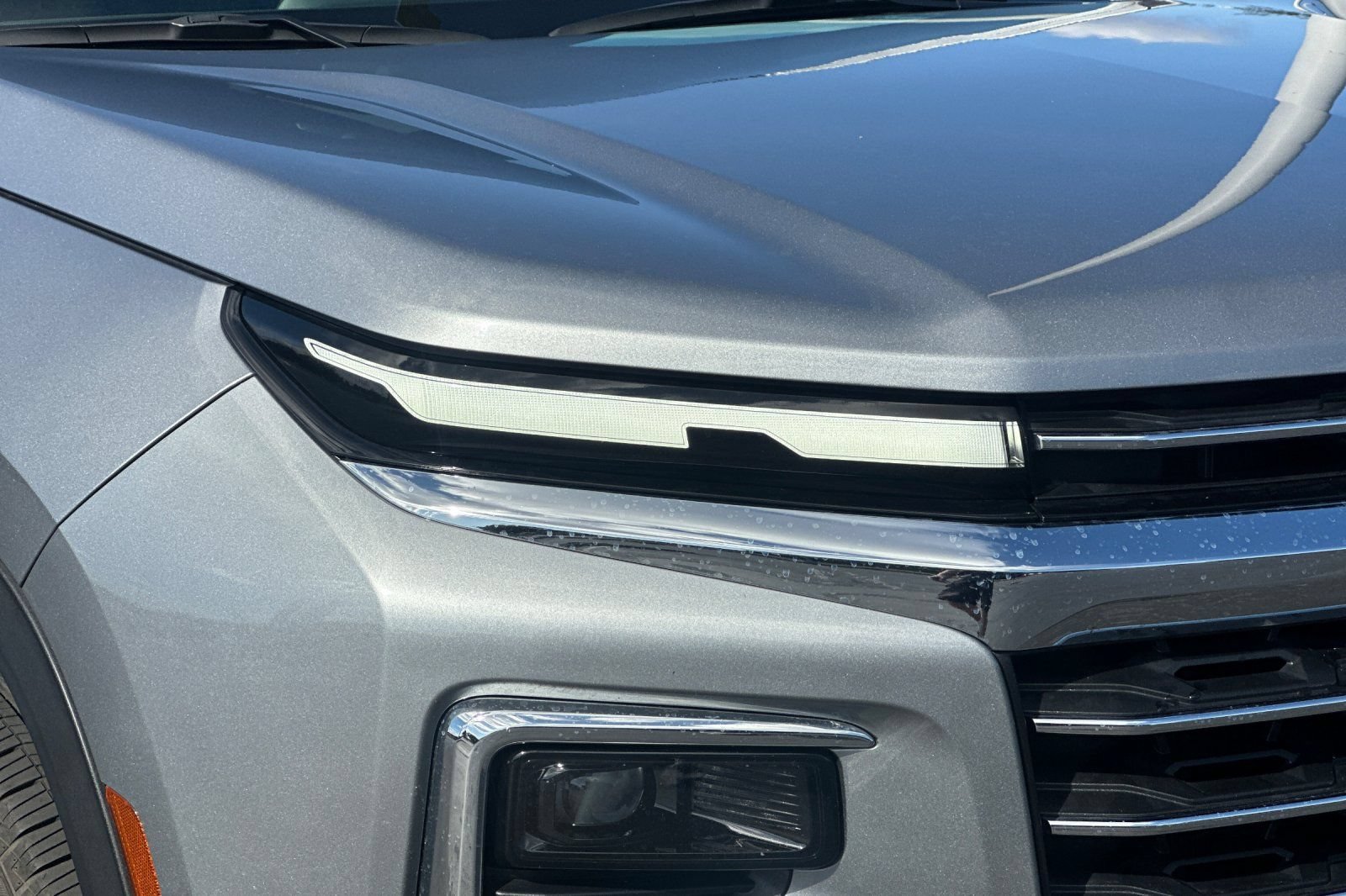 Used 2025 Chevrolet Traverse LT AWD/4WD image 44