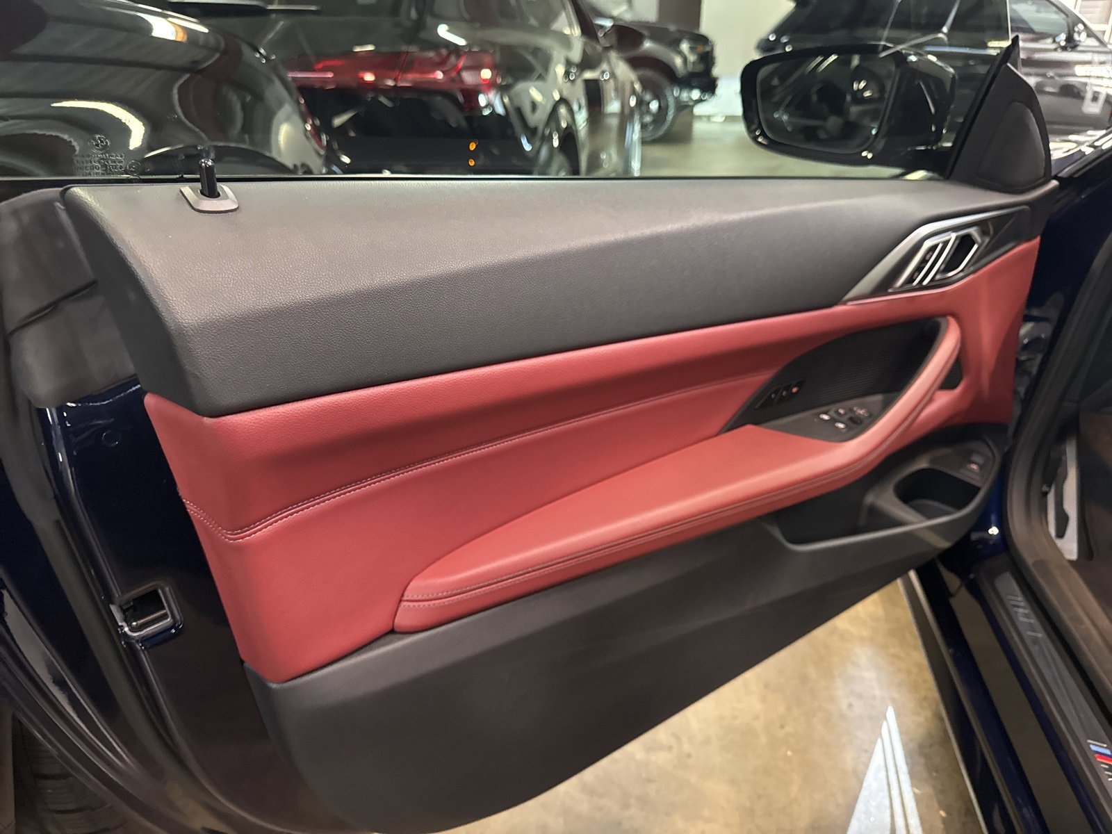 Used 2024 BMW M440i Coupe w/ Premium Package image 9