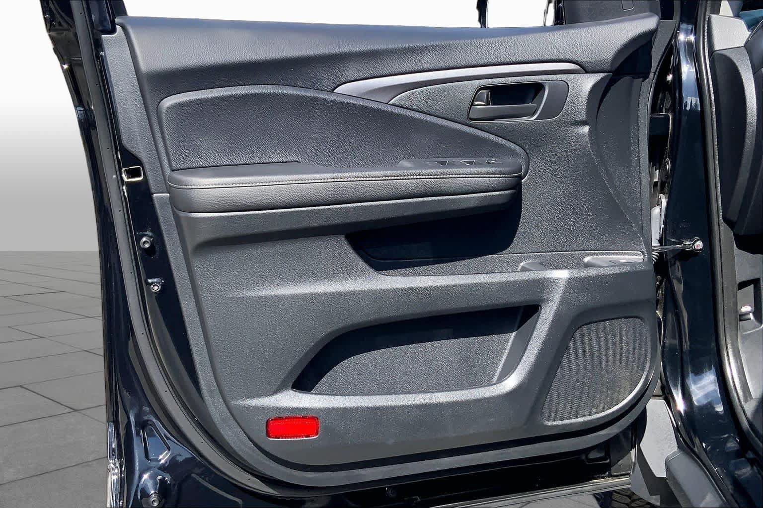 Used 2025 Honda Ridgeline Sport+ image 21