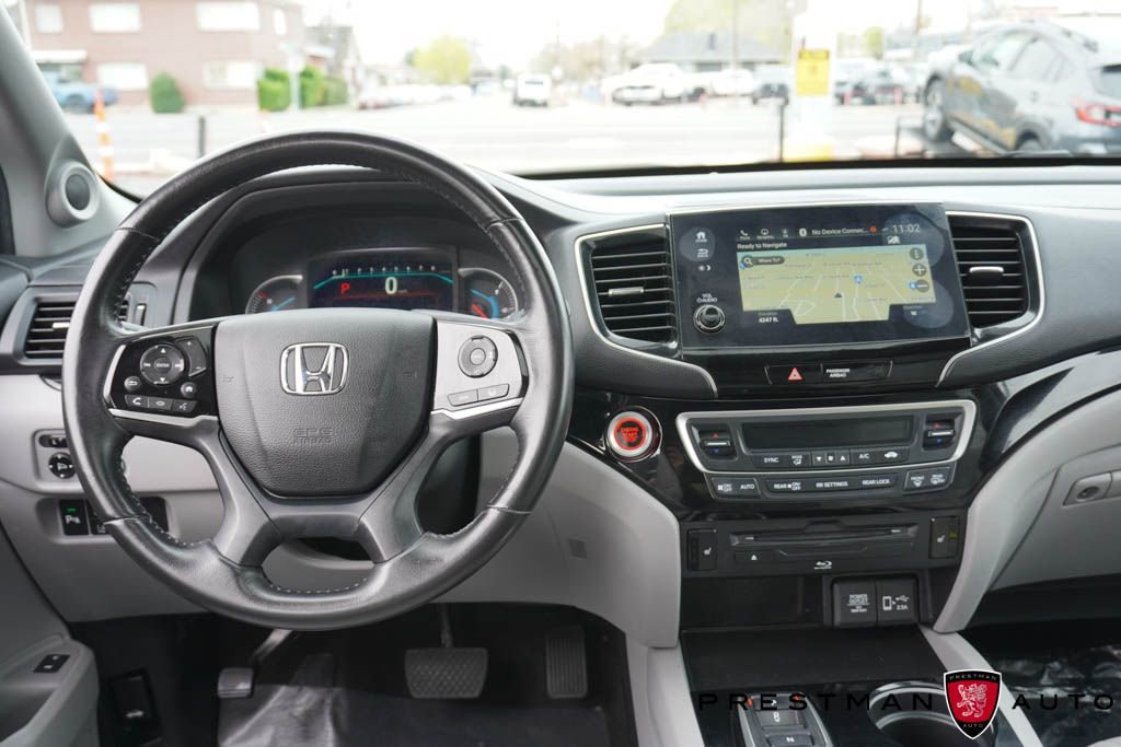 Used 2019 Honda Pilot Touring image 2