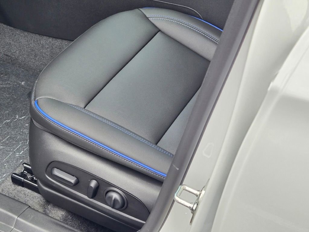 New 2026 Buick Envista Sport Touring w/ Convenience I Package FWD image 8