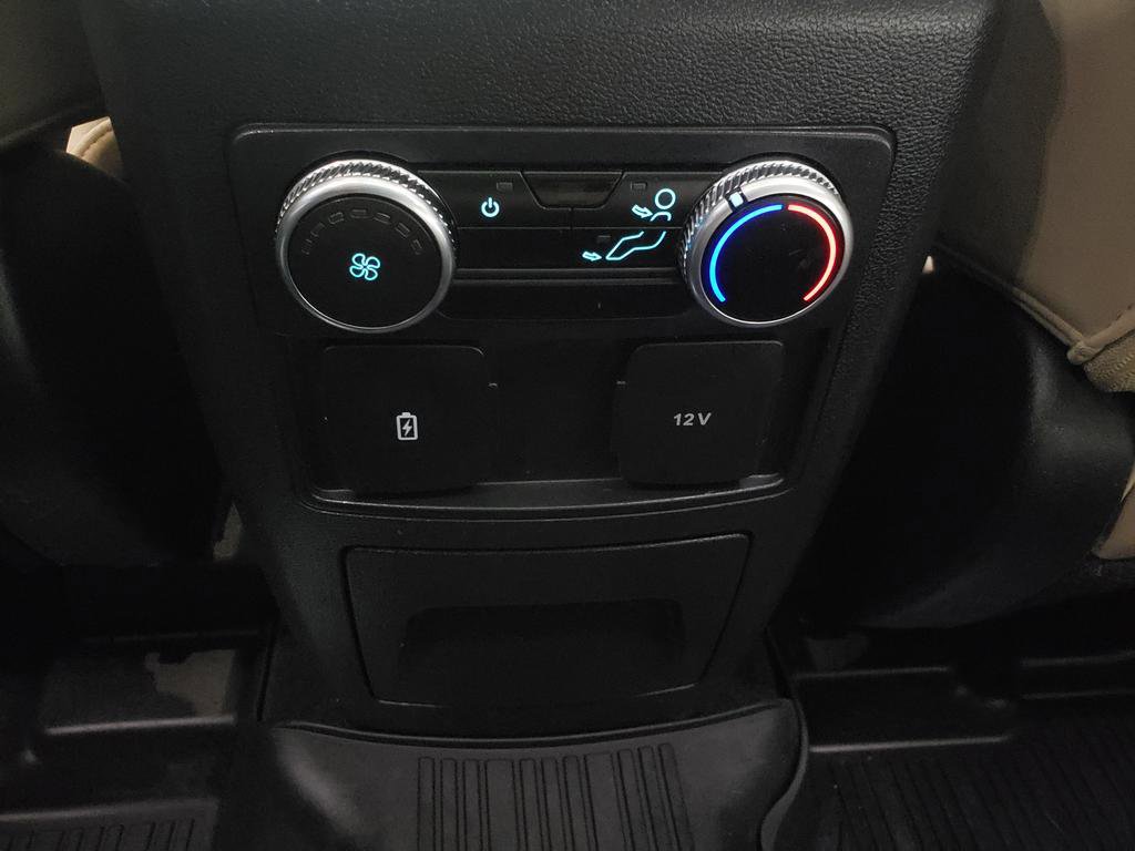 Used 2022 Ford Explorer XLT w/ Equipment Group 202A image 13