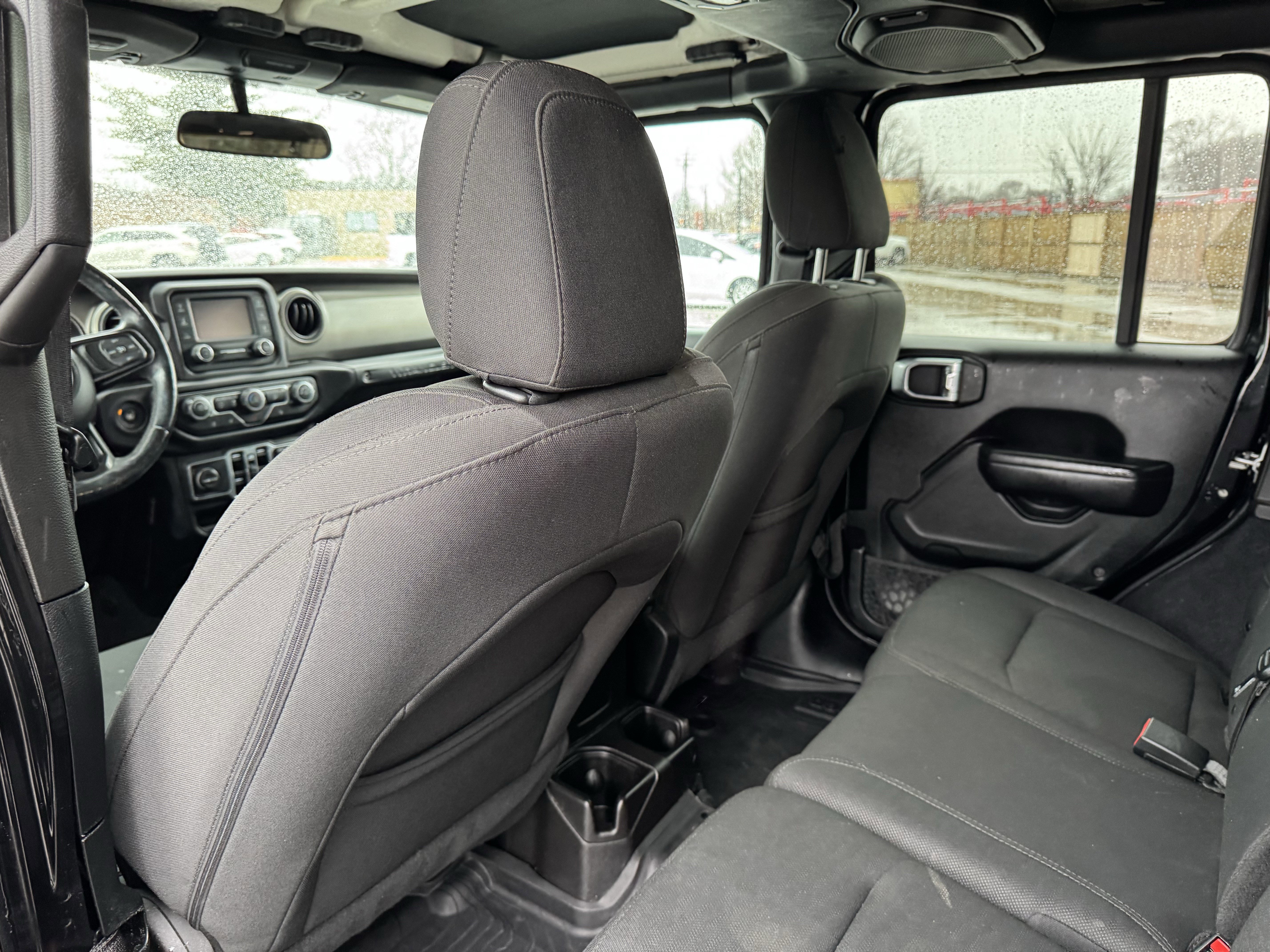 Used 2018 Jeep Wrangler Unlimited Sport S image 29