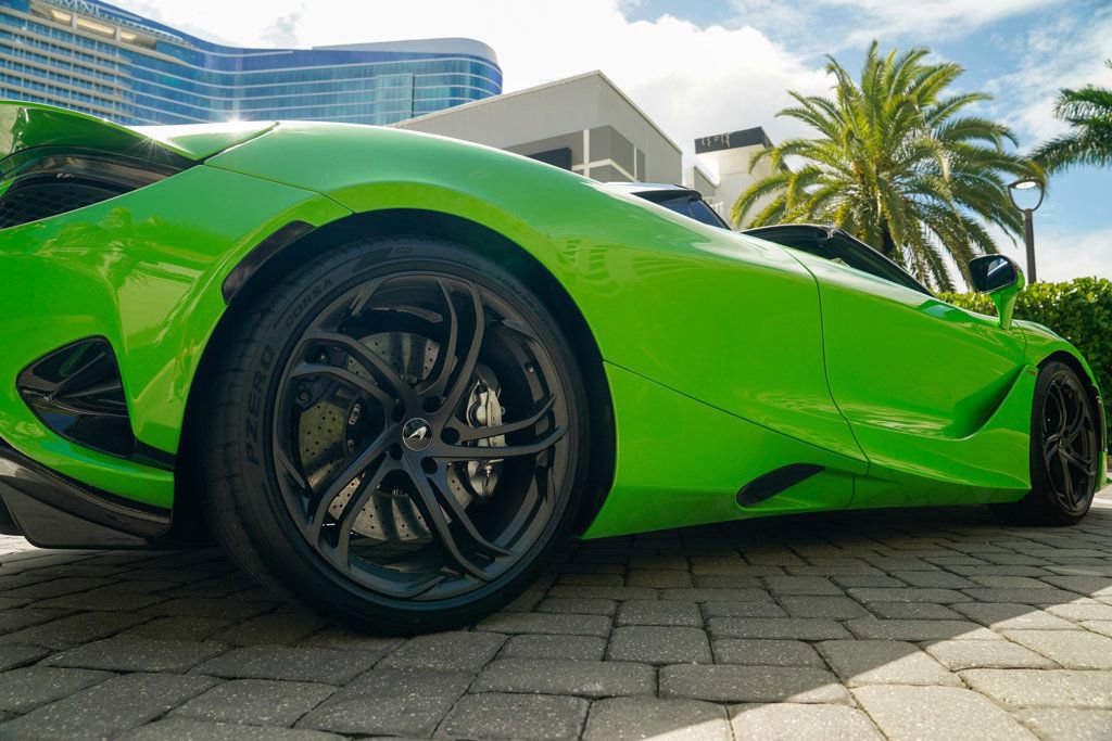 Used 2024 McLaren 750S Spider image 31