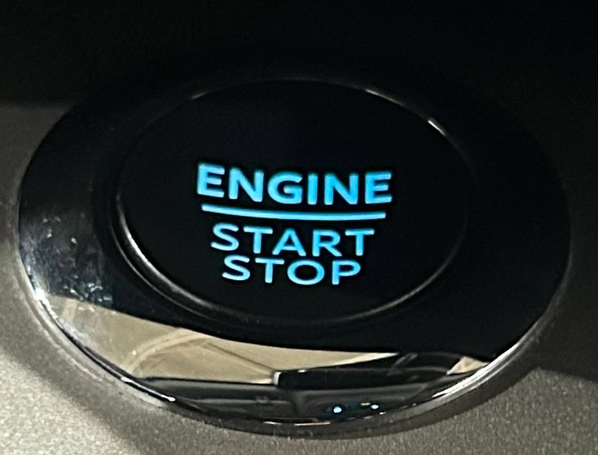 Used 2022 Ford Explorer XLT w/ Equipment Group 202A AWD/4WD image 80