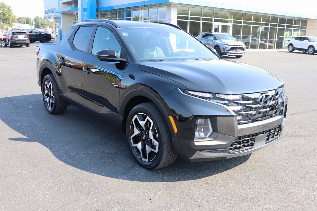 Used 2023 Hyundai Santa Cruz Limited image 2