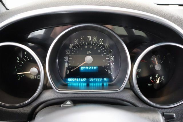 Used 2004 Chevrolet SSR w/ Preferred Equipment Group image 18