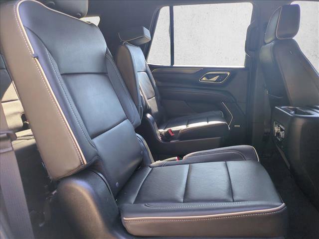 Used 2023 GMC Yukon SLT w/ SLT Luxury Package AWD/4WD image 22