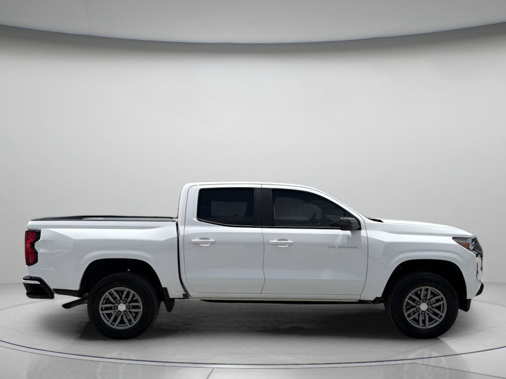 Used 2024 Chevrolet Colorado LT w/ LT Convenience Package RWD image 2