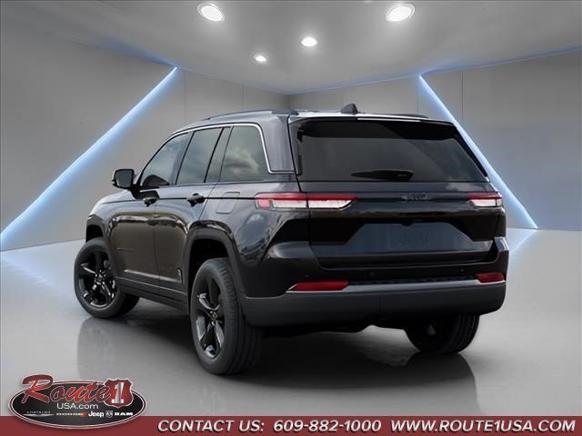 New 2027 Jeep Grand Cherokee Limited AWD/4WD image 3