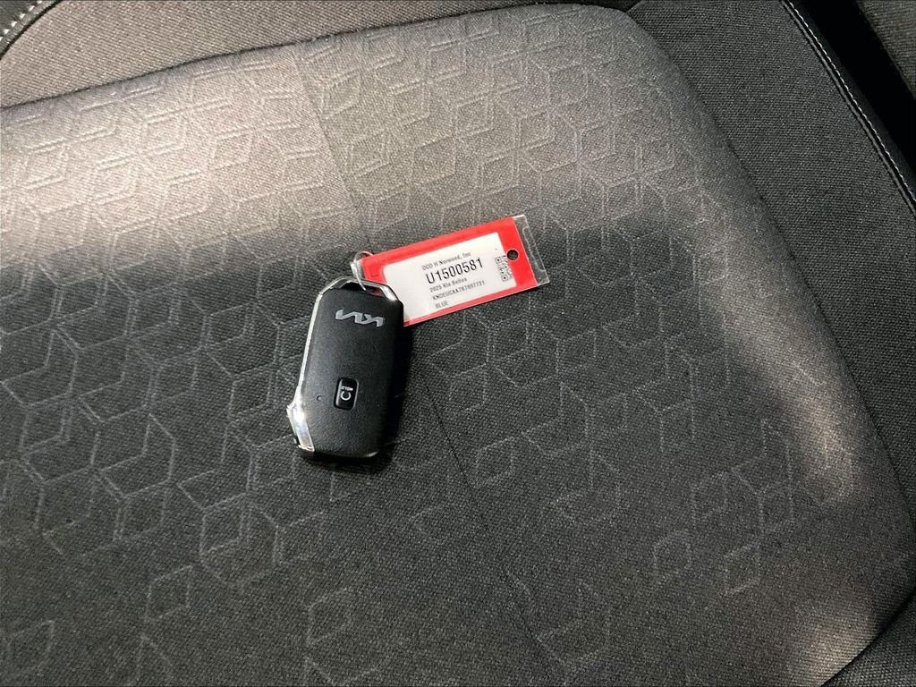 Used 2025 Kia Seltos S AWD/4WD image 29