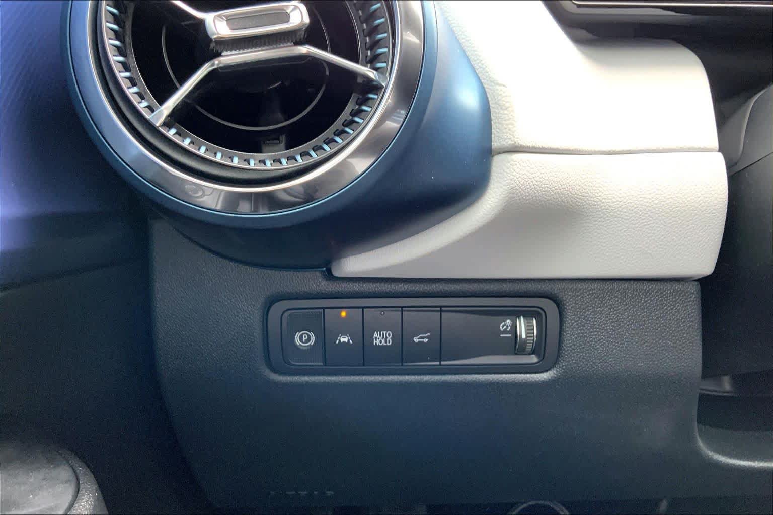 New 2026 Chevrolet Equinox EV LT FWD image 18