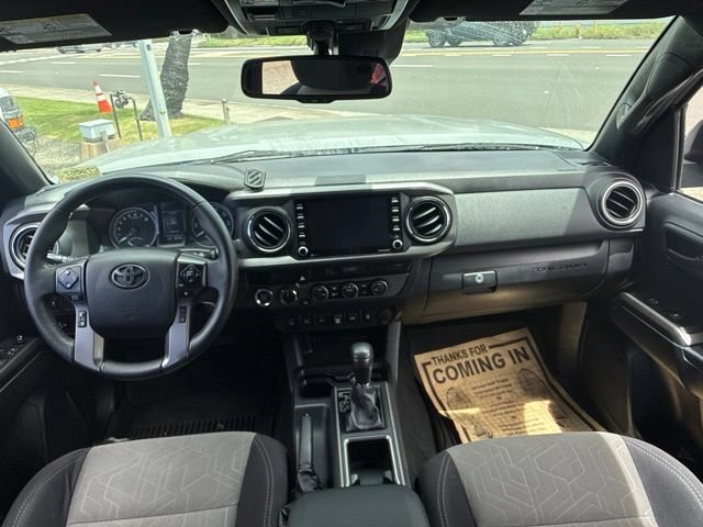 Used 2021 Toyota Tacoma TRD Off-Road w/ Technology Package AWD/4WD image 10