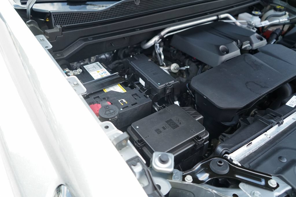 Used 2025 Chevrolet Colorado W/T RWD image 36