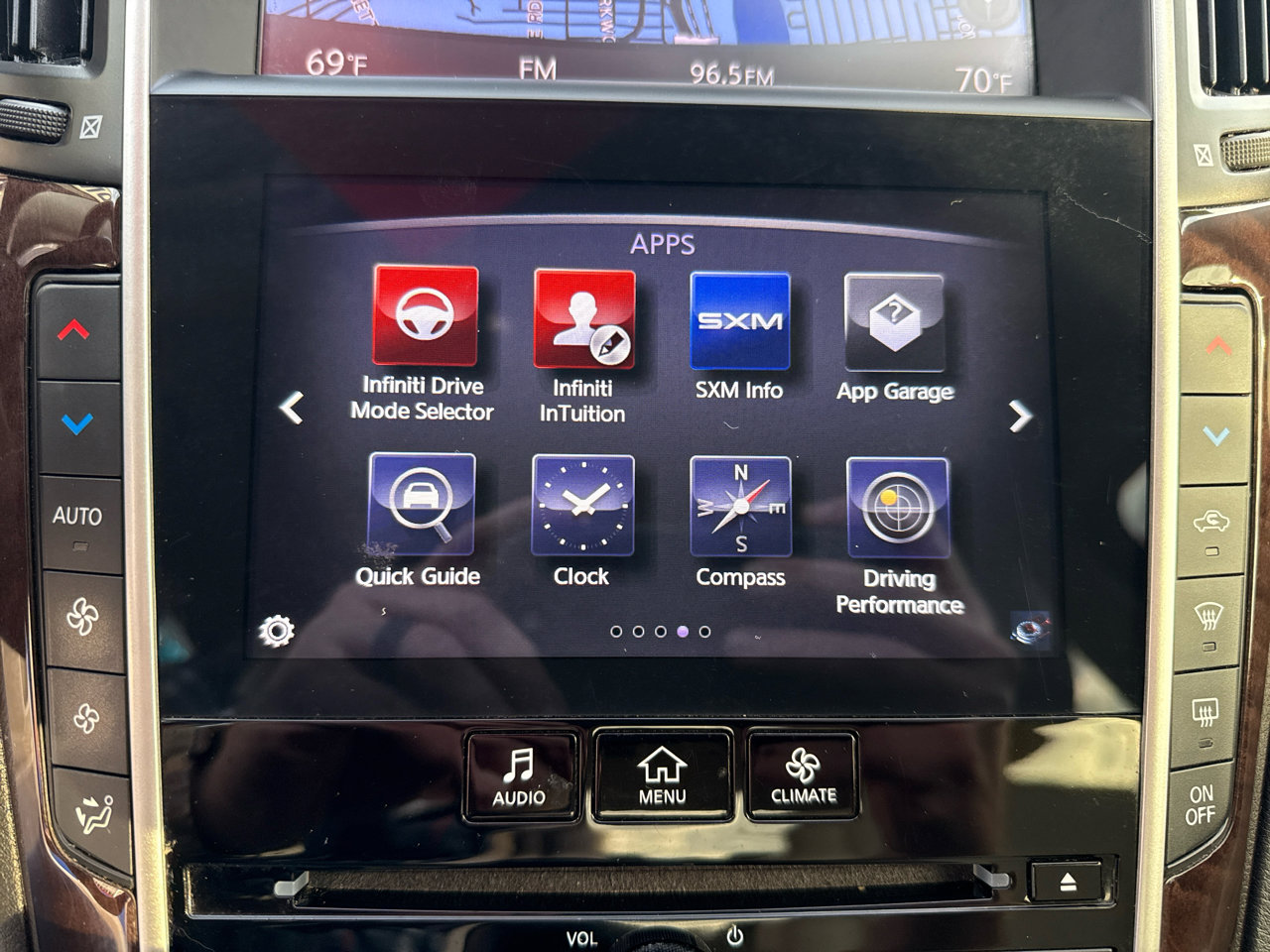 Used 2018 INFINITI Q50 Luxe w/ Essential Package (3.0T Luxe) image 20