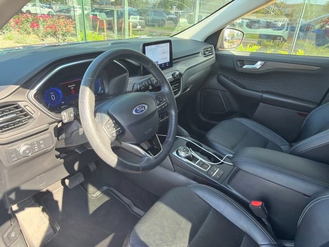 Used 2020 Ford Escape Titanium AWD/4WD image 6