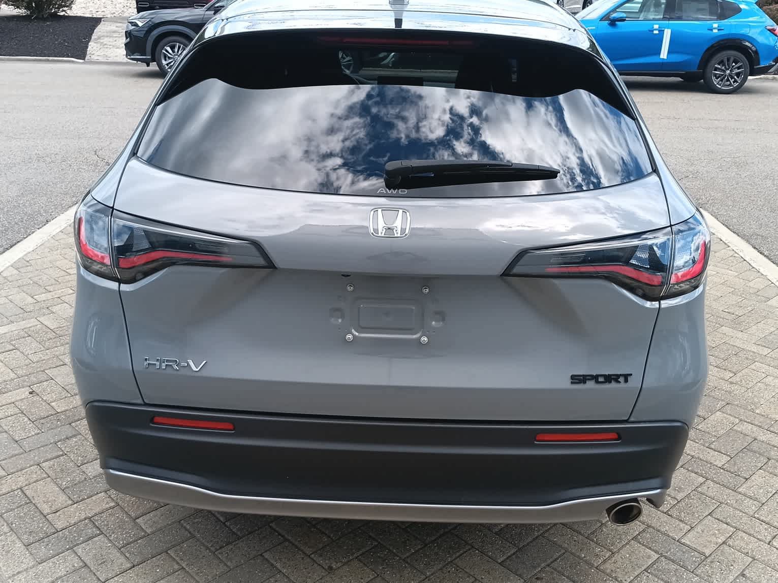 Used 2025 Honda HR-V Sport image 6