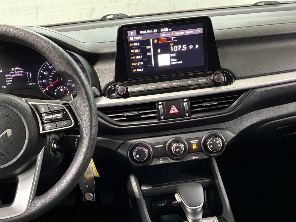Used 2024 Kia Forte LXS w/ LXS Technology Package FWD image 13