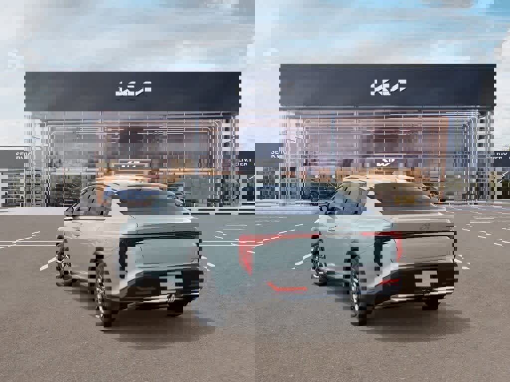 New 2026 Kia K4 LXS image 4