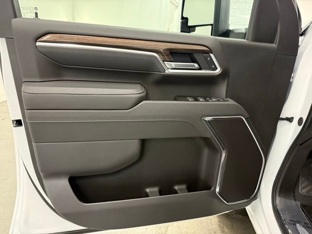 New 2026 Chevrolet Silverado 2500 LT w/ Trail Boss Package image 13