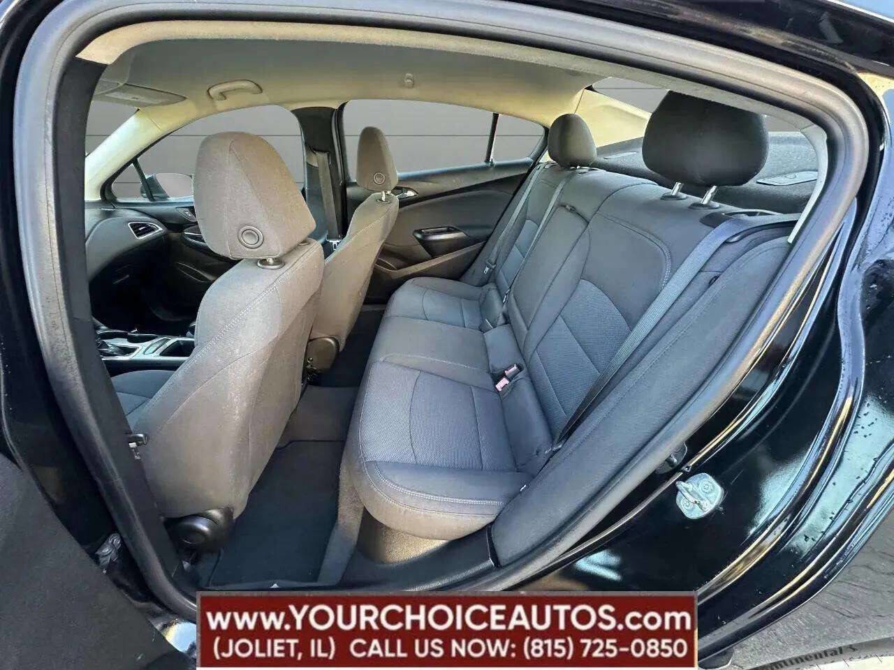 Used 2018 Chevrolet Cruze LT image 44