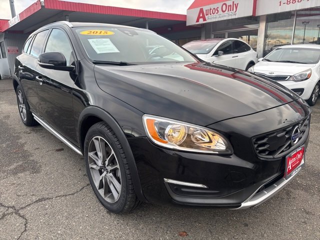 Used 2015 Volvo V60 T5 Cross Country image 3