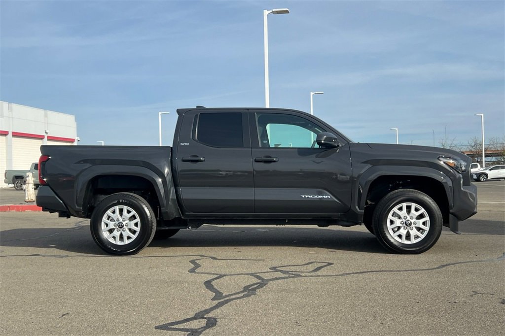 Certified 2025 Toyota Tacoma SR5 image 3