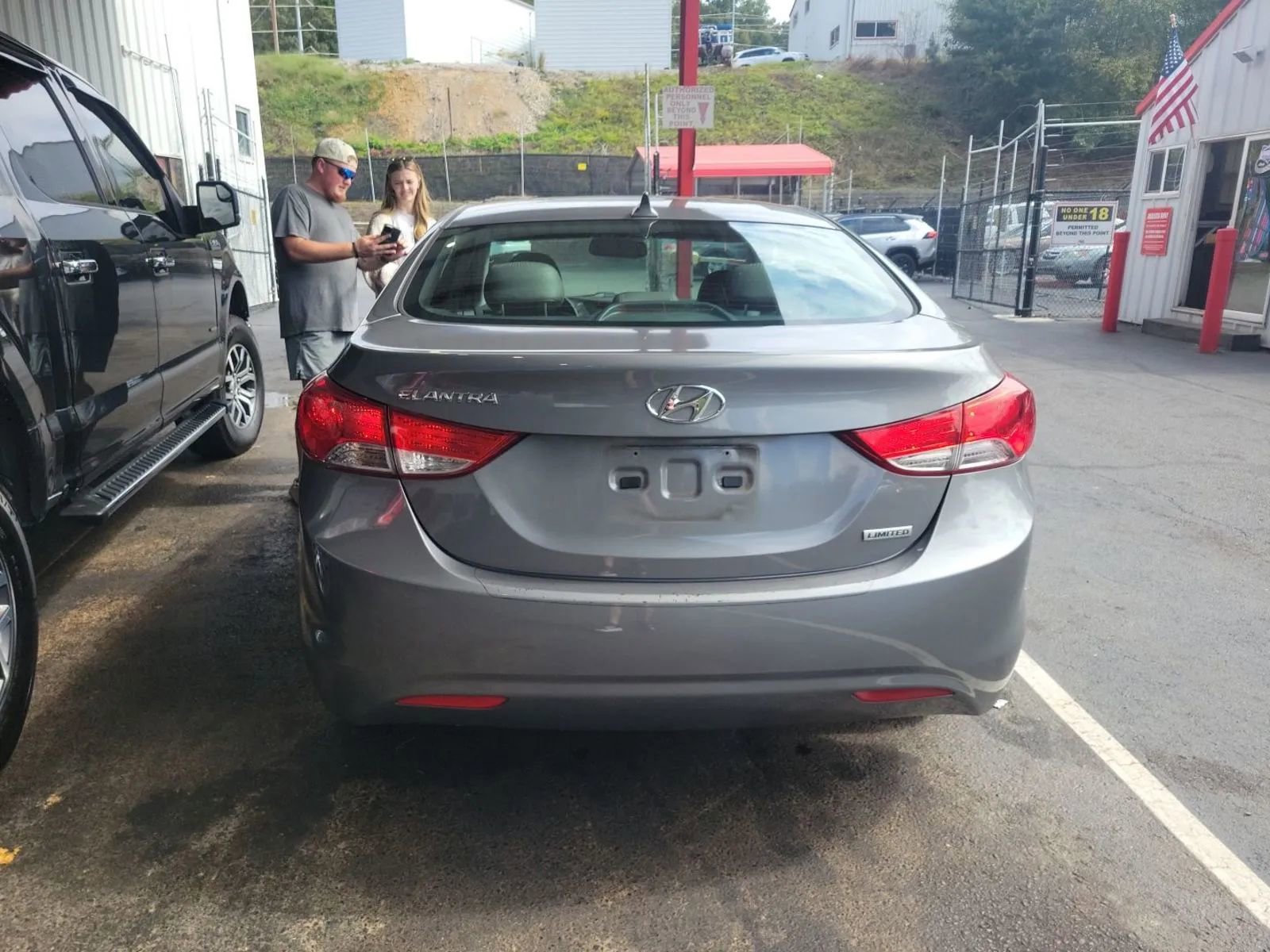Used 2013 Hyundai Elantra Limited image 4