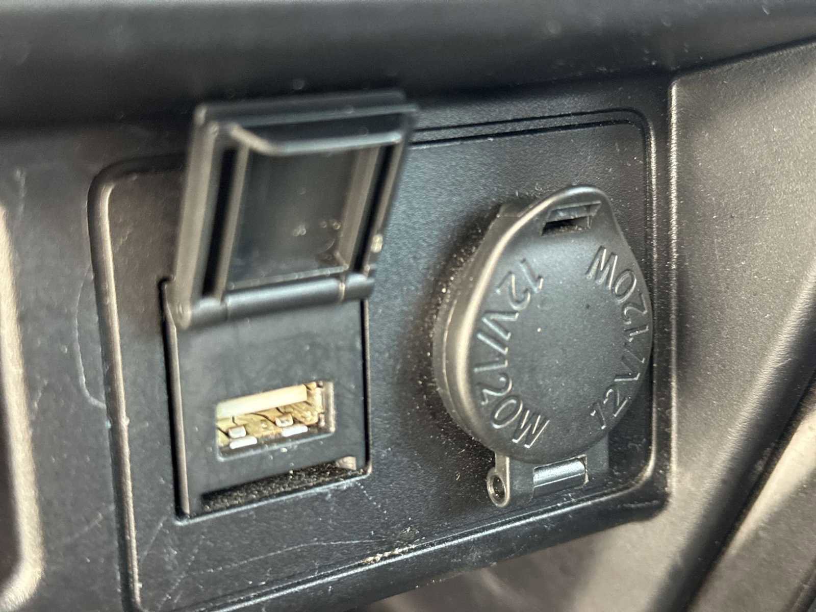 Used 2024 Toyota 4Runner TRD Off-Road Premium image 31