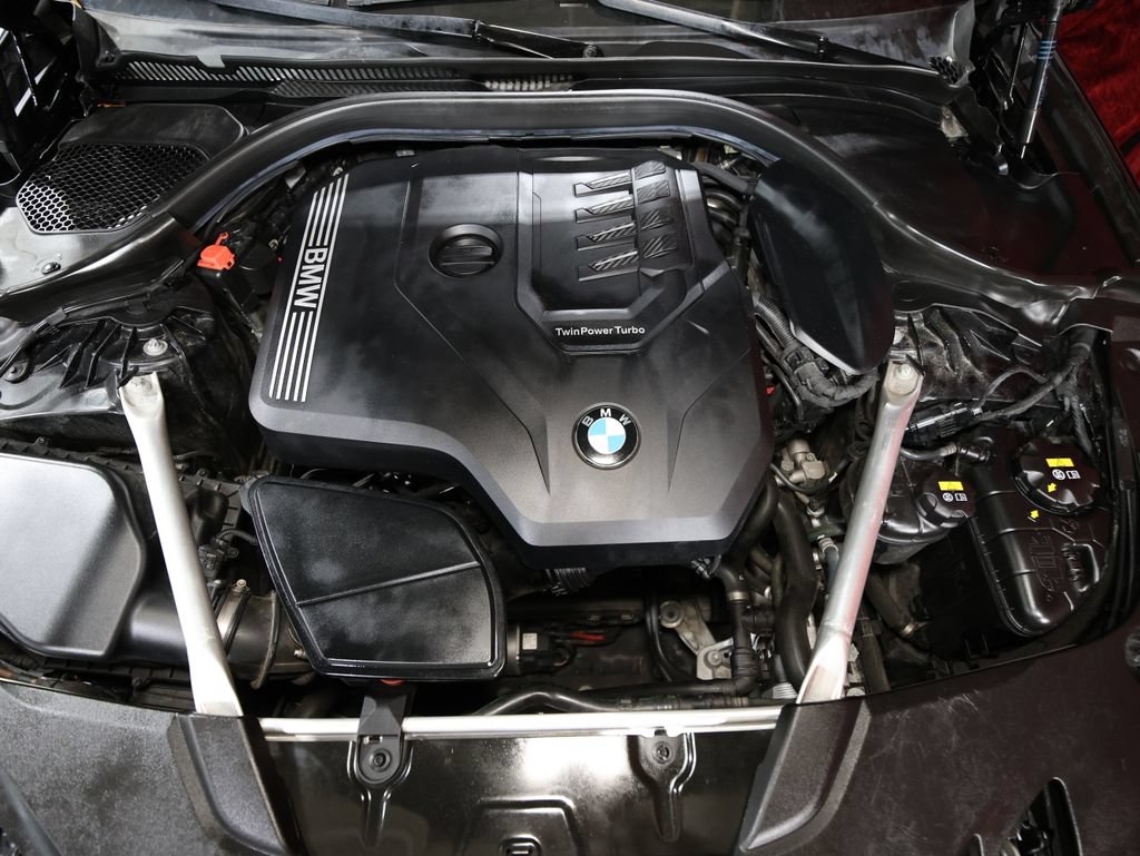 Used 2020 BMW 530i RWD image 25