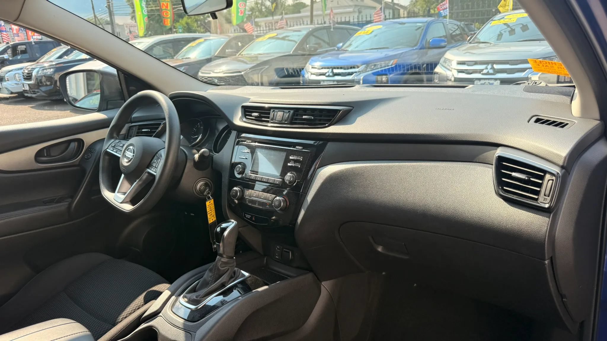 Used 2018 Nissan Rogue Sport S AWD/4WD image 13
