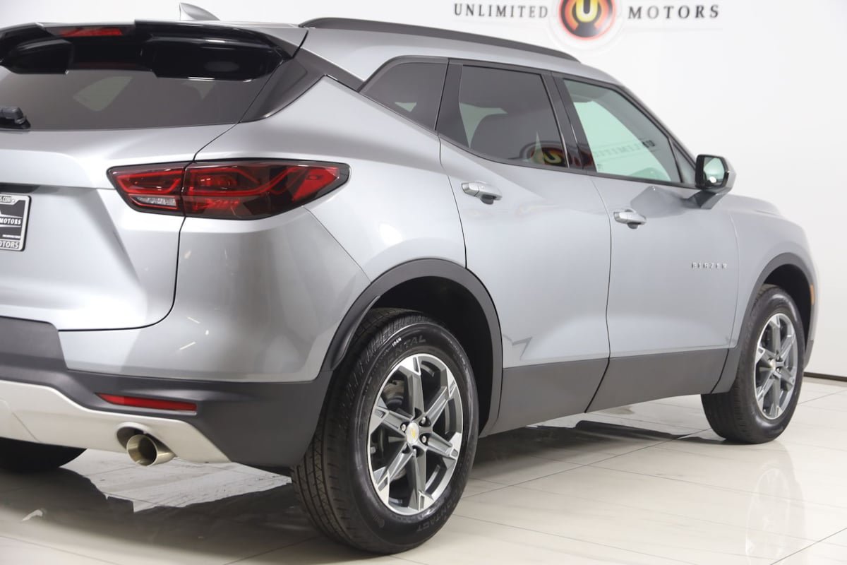 Used 2024 Chevrolet Blazer LT w/ Convenience Package FWD image 41