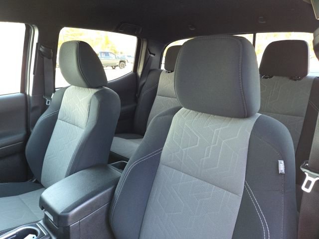 Used 2021 Toyota Tacoma TRD Sport image 17