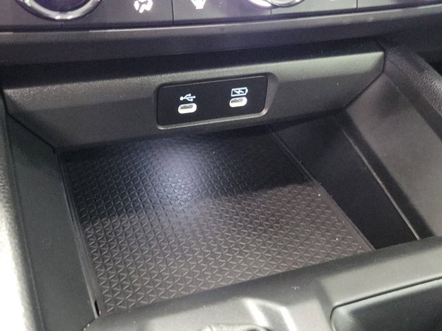 Used 2025 Honda Accord SE image 30