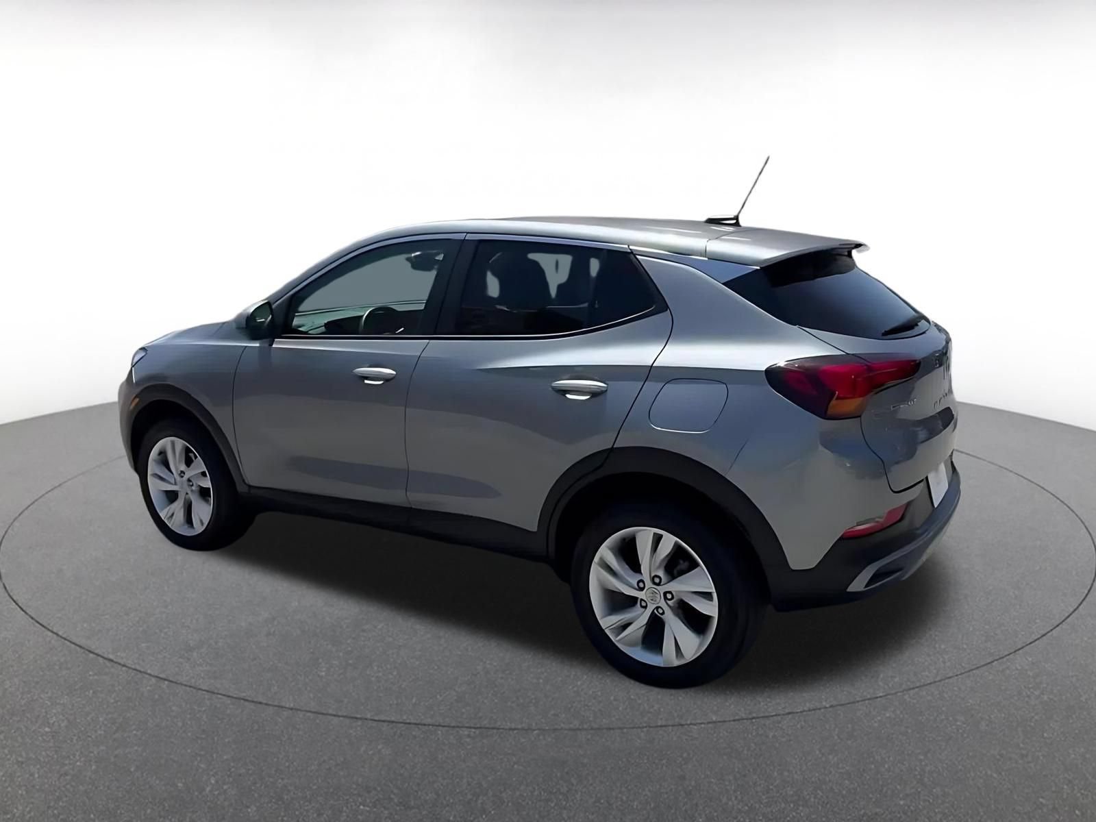 Used 2025 Buick Encore GX Preferred AWD/4WD image 10