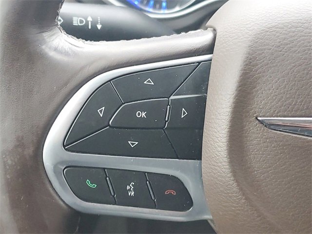 Used 2019 Chrysler Pacifica Touring-L w/ Advanced Safetytec Group image 22