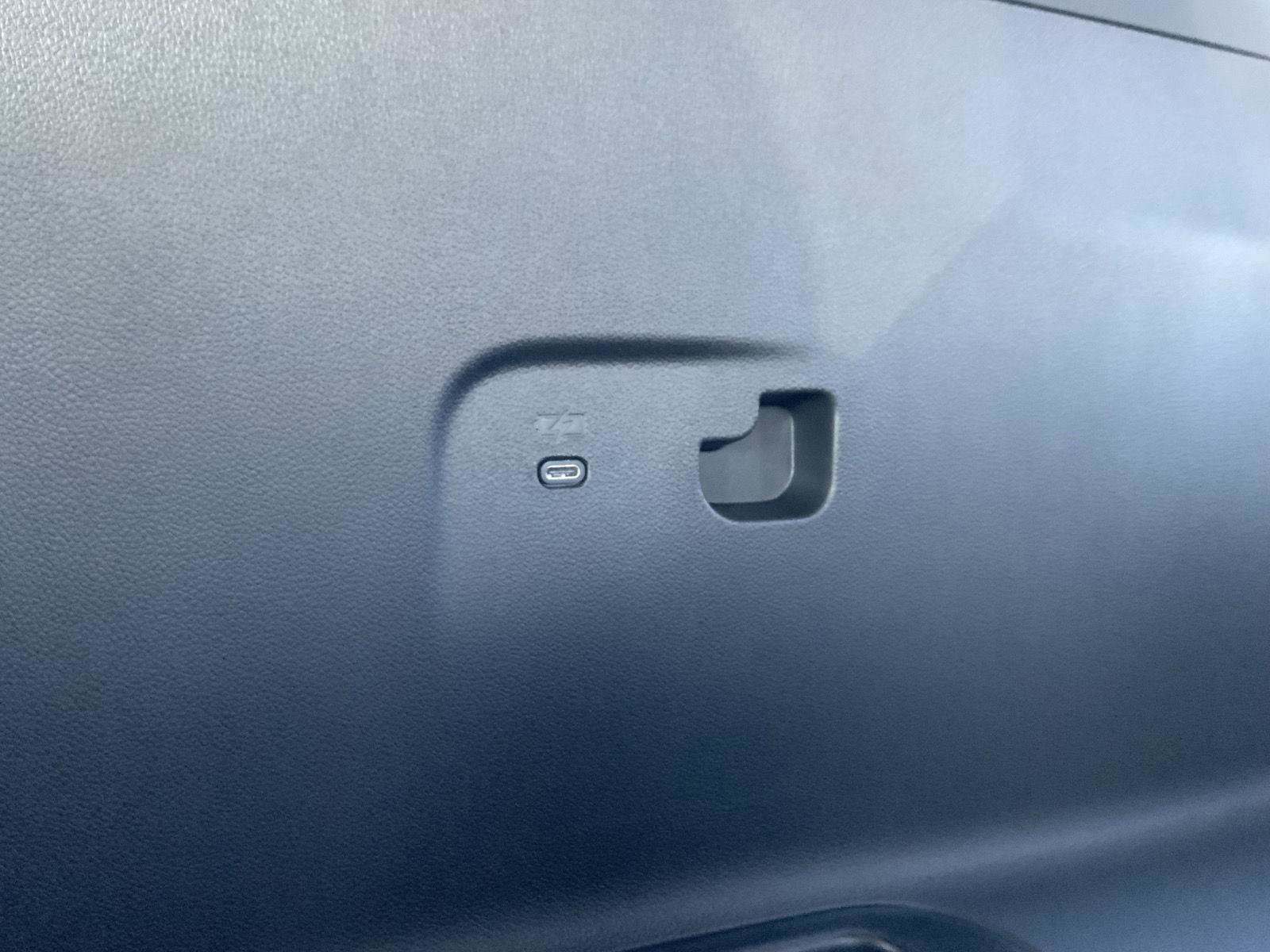 New 2026 Chevrolet Traverse RS w/ LPO, Floor Liner Package image 67