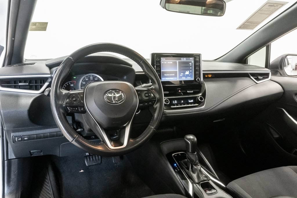 Used 2020 Toyota Corolla SE w/ SE Premium Package FWD image 6